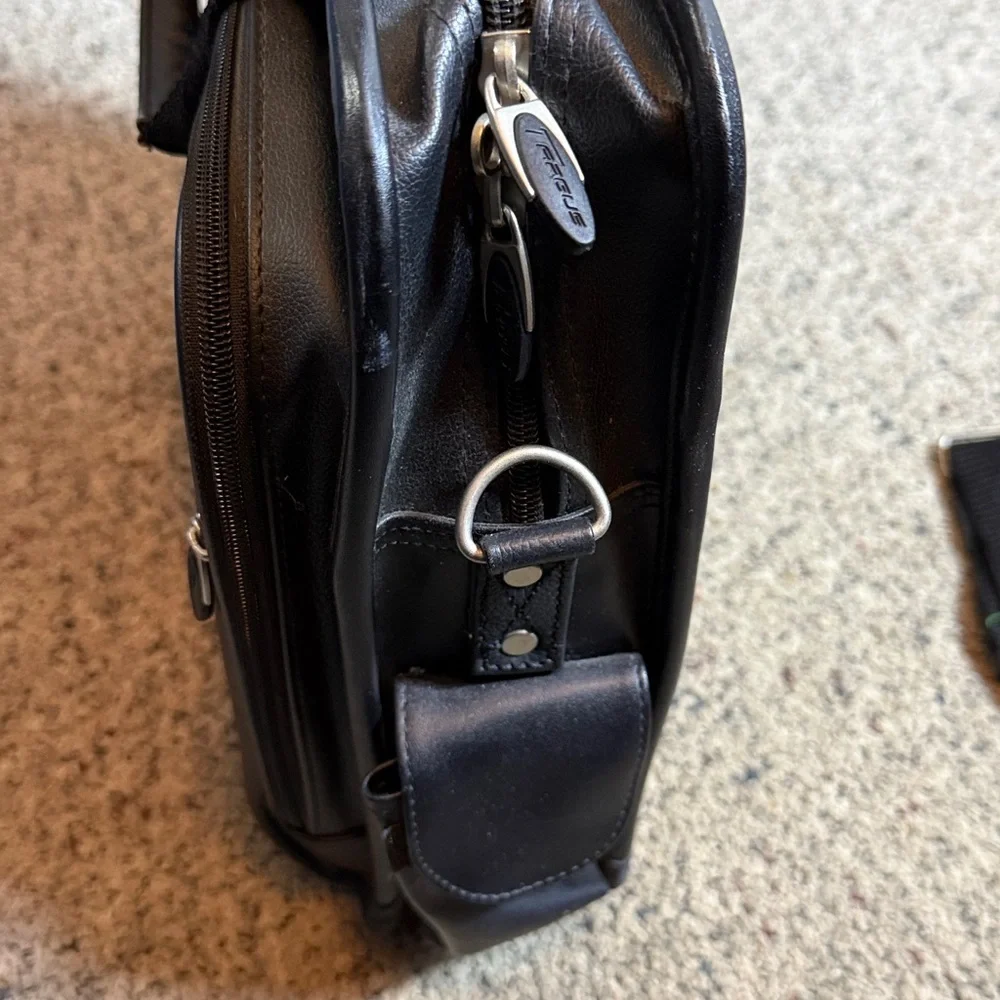 Targus Black Faux Leather Laptop Briefcase with Detachable Shoulder Strap